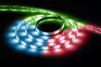 Лента светодиодная Feron 60SMD LS607 12В 14,4Вт IP65 красный зелёный синий 5м
